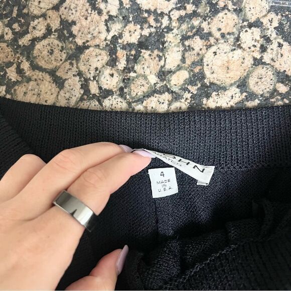 St John Separates Black Elastic Waist Pockets  Santana Knit Pant Size 4 USA - Picture 5 of 8
